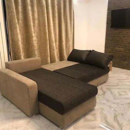 Two Lovely Bed In Apartment
