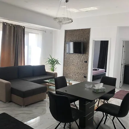 Two Lovely Bed In Bucharest