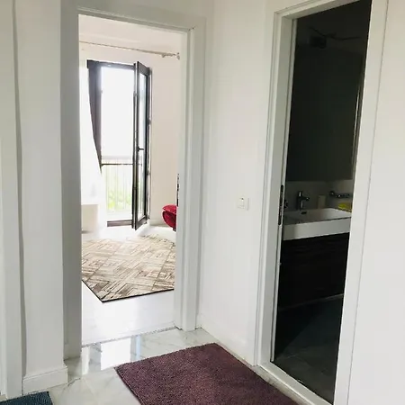 Two Lovely Bed In * Bucharest